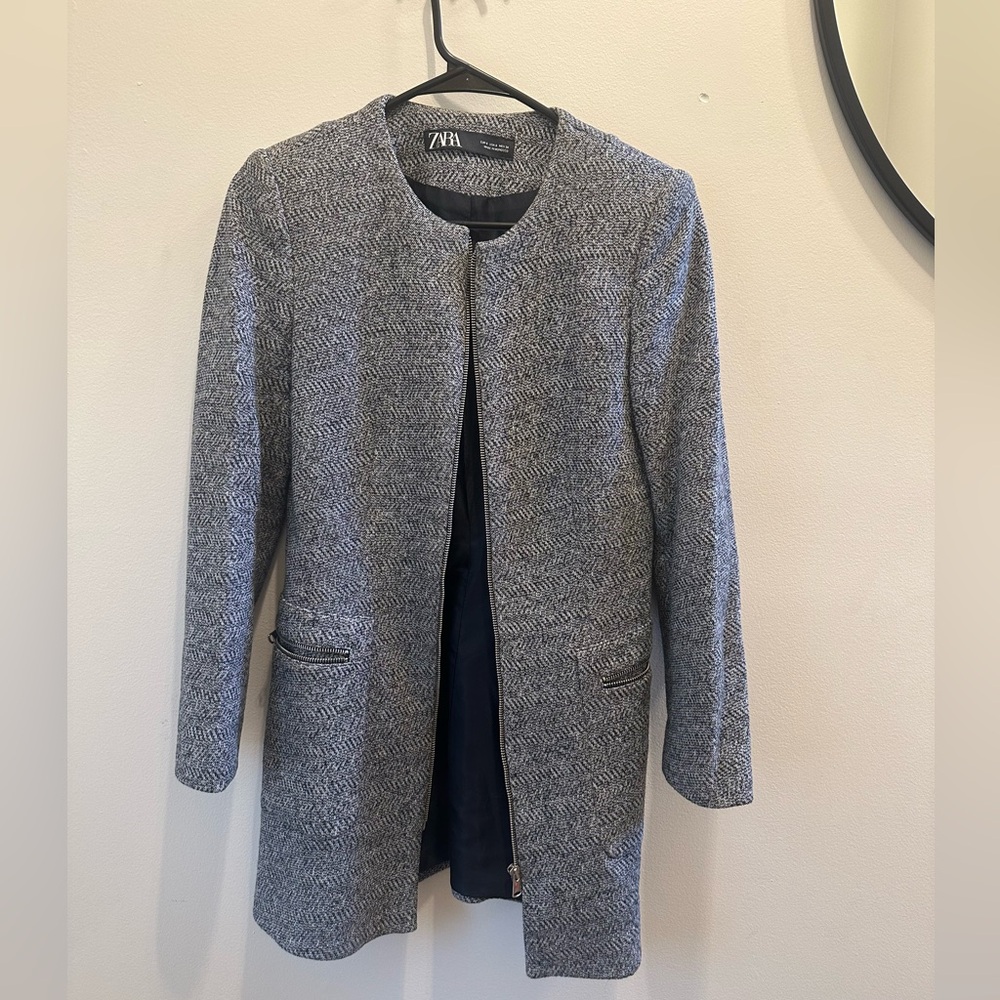 Zara Light jacket/coat - size Small